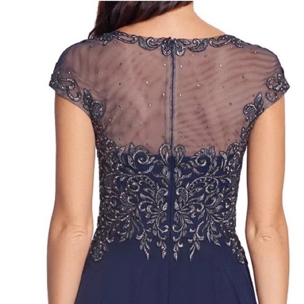 XSCAPE Formal A Line Embroidered Long Evening Gown-Navy/Gunmetal Size 6 NWT. - Picture 4 of 12